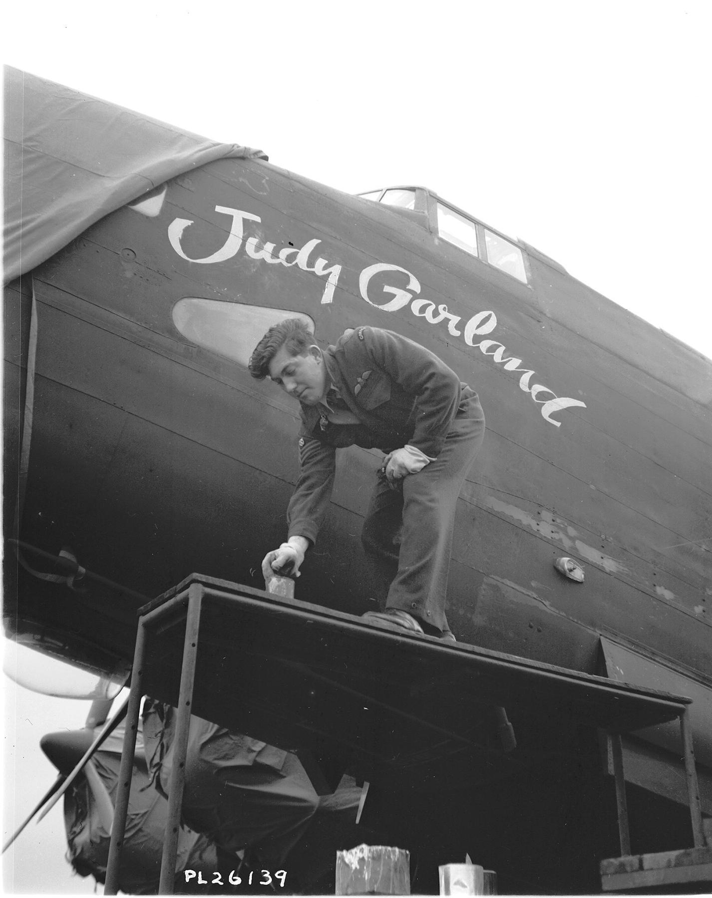 427 squadron judy garland halifax lk974 zl j fsgt j mawson november 16 1943